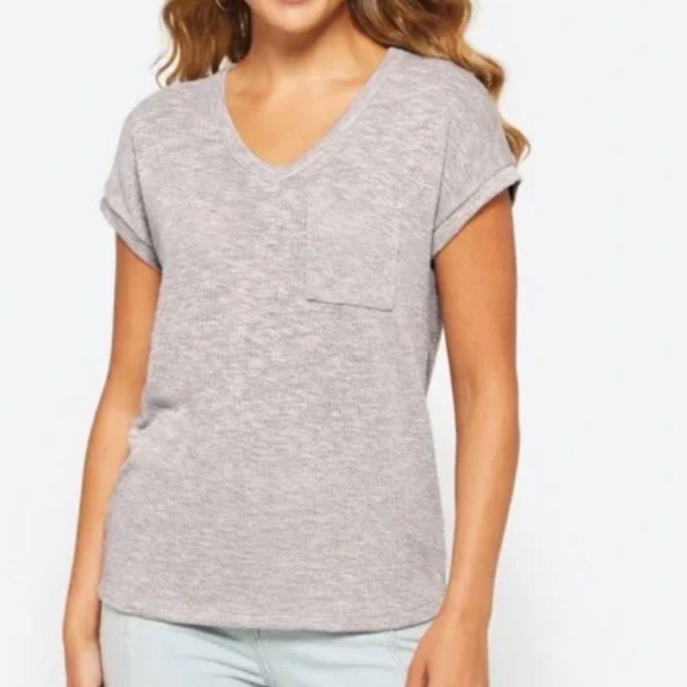 PINK CLOVER Calianna V Neck Knit Top GREY M Stitch fix nwt